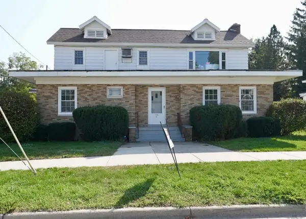 126 Eastmanville, Coopersville, MI 49404