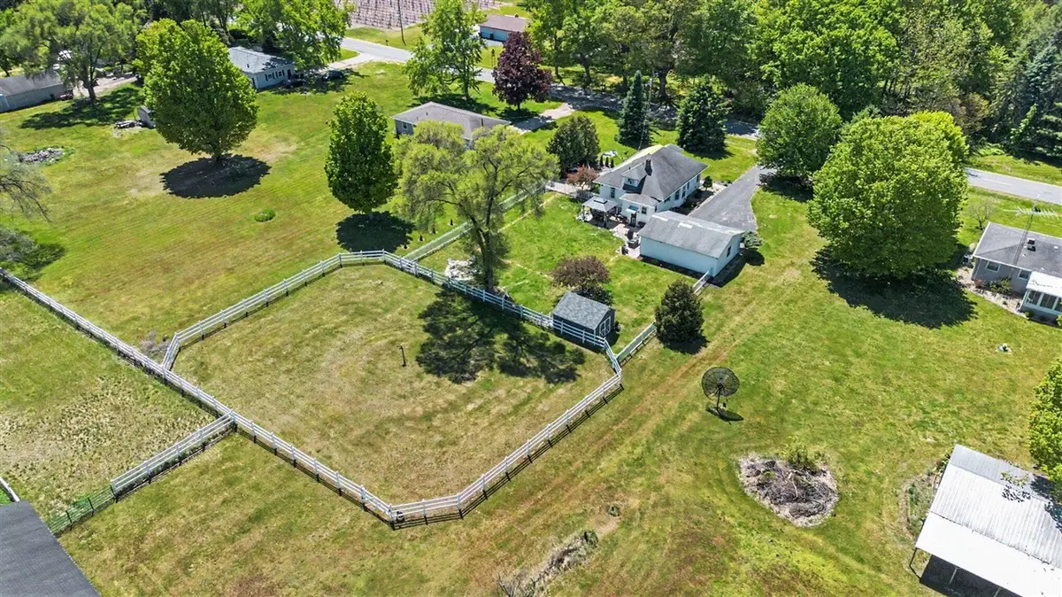 1165 S Bainbridge Center, Benton Harbor, MI 49022 - #1