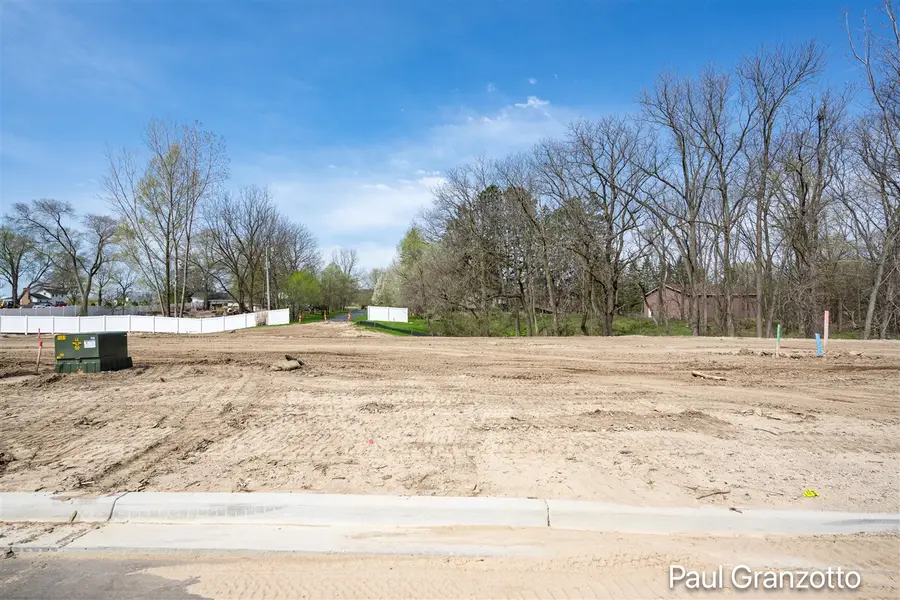 5575 Black Berry Bluff, Kentwood, MI 49512 - #2
