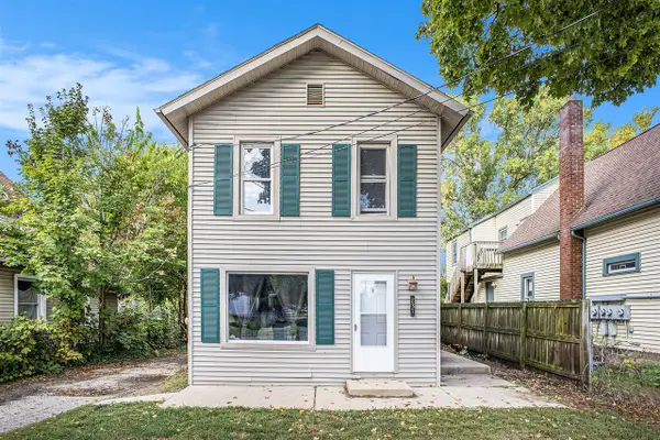 831 Vine, Lansing, MI 48912