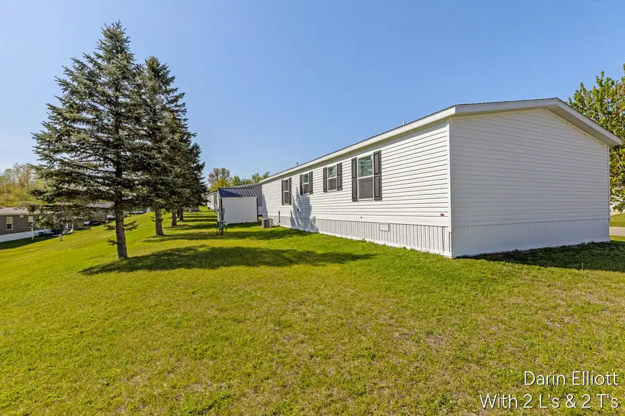 1133 Yeomans #210, Ionia, MI 48846 - #2