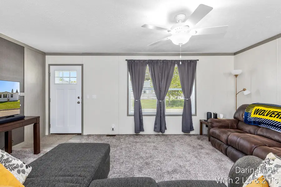 1133 Yeomans #210, Ionia, MI 48846 - #3