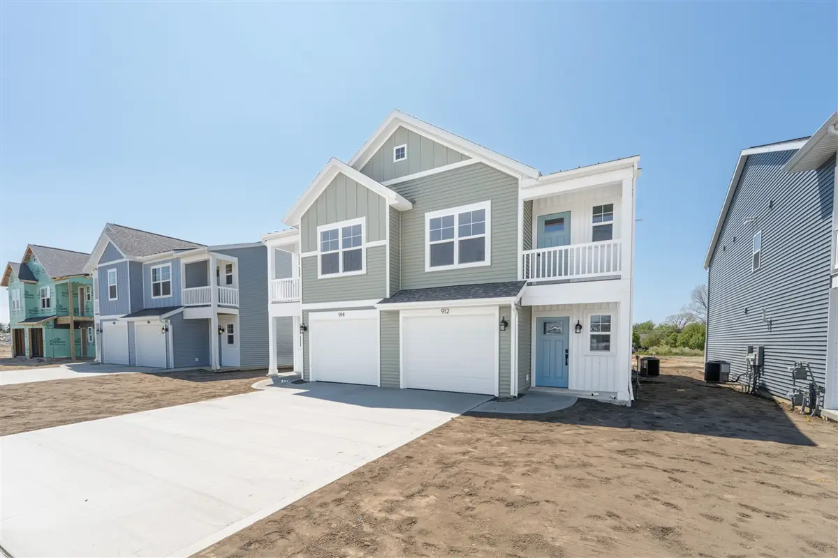 912 Indiana #13, South Haven, MI 49090 - #1