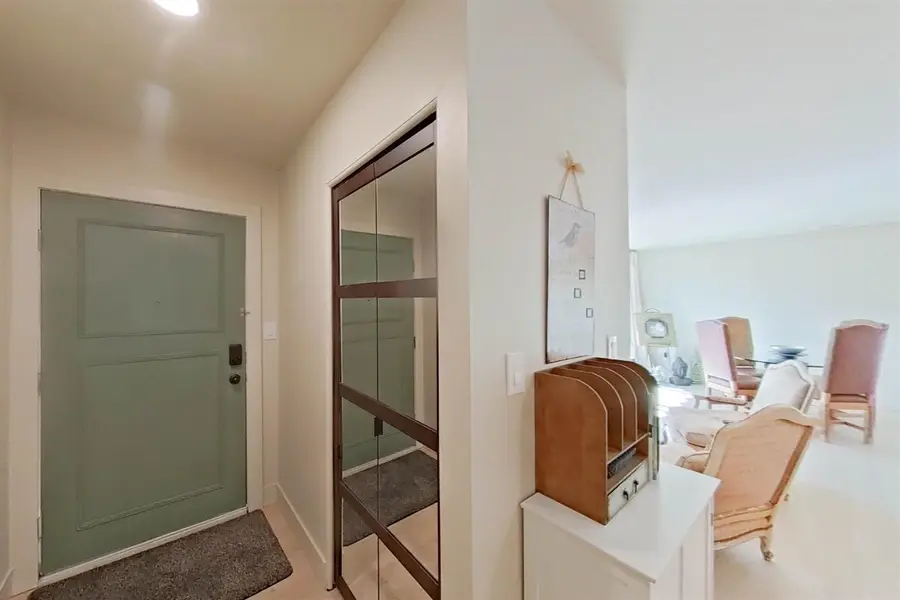 8159 Colony #23, Grosse Ile, MI 48138 - #2