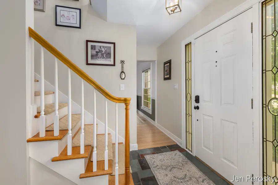 1646 Laurel, Grand Rapids, MI 49506 - #3