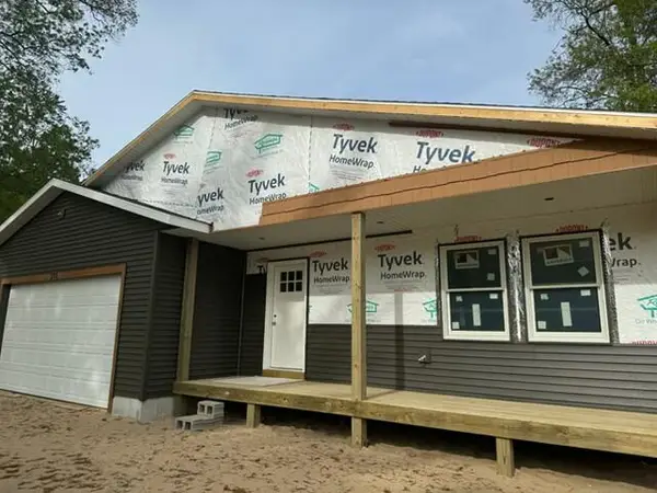 170 N 6th, Fruitport, MI 49415