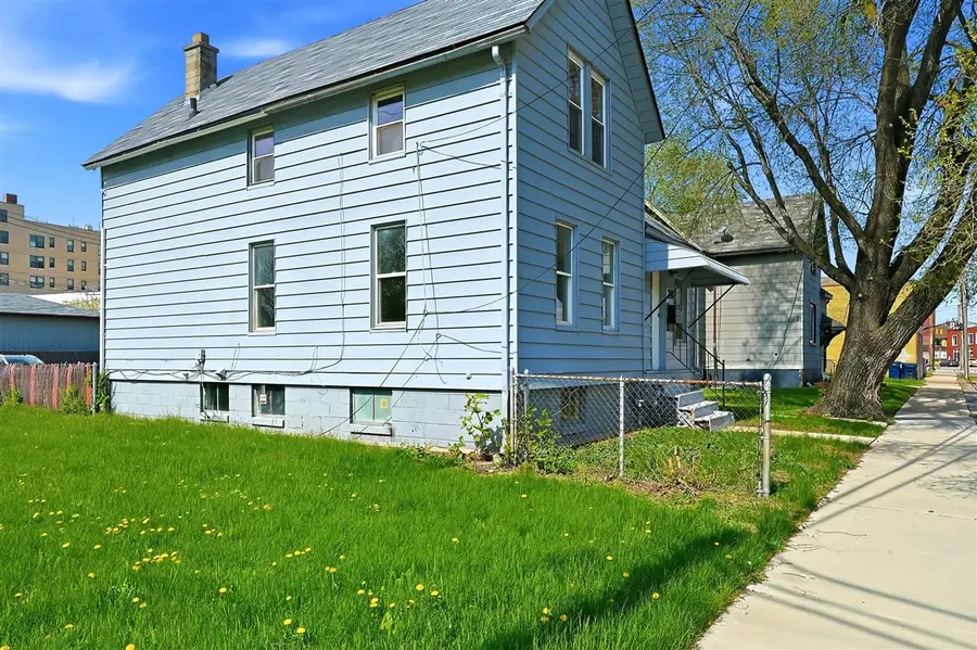 28 E Henry, River Rouge, MI 48218 - #2