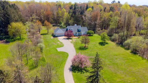 6352 143rd, Holland, MI 49423