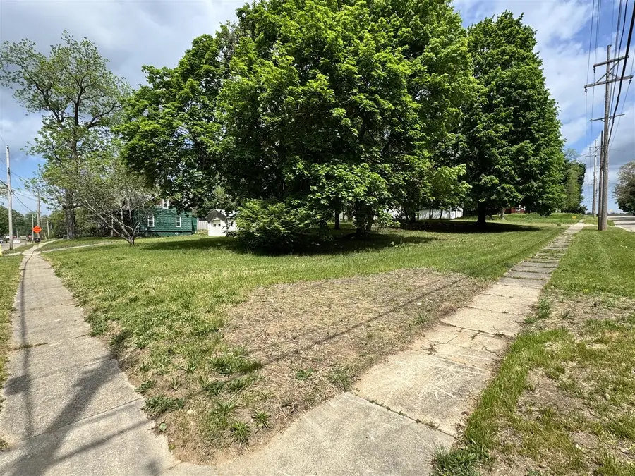 210 W River, Otsego, MI 49078 - #2