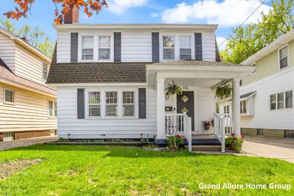 446 Knapp, Grand Rapids, MI 49505