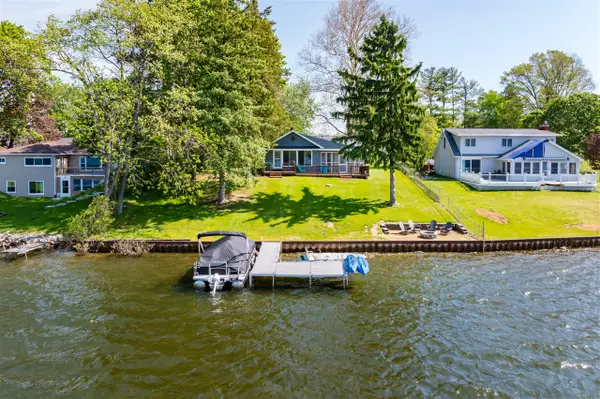 12579 Crystal Lake, Cement City, MI 49233