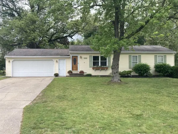 1785 Woodrun, Lowell, MI 49331