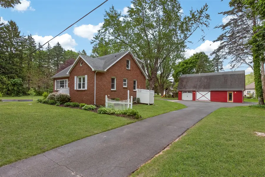 1346 W Marquette Woods, Saint Joseph, MI 49085 - #2