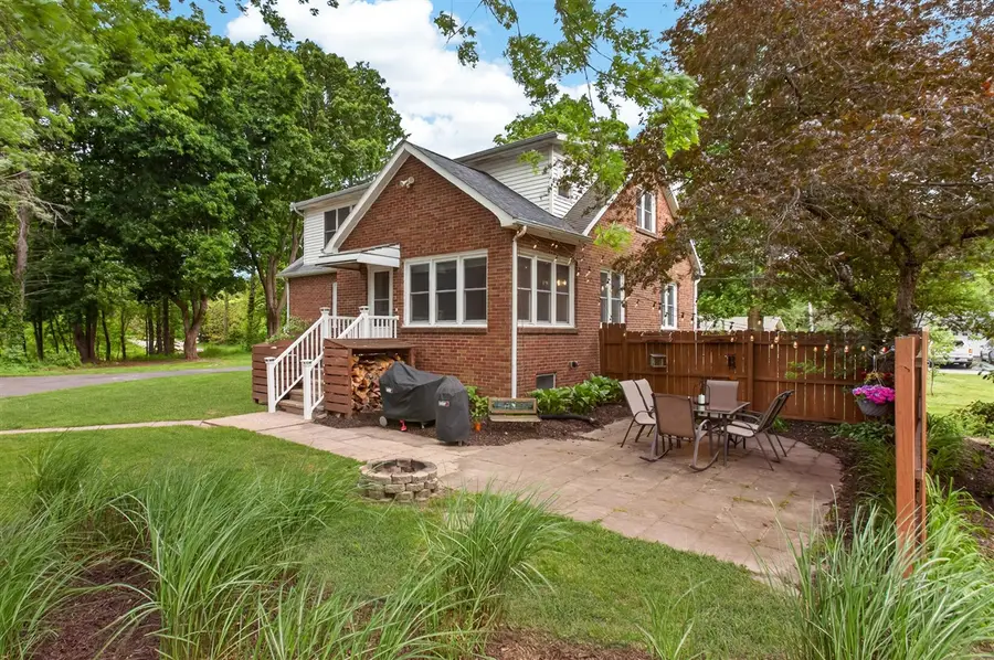 1346 W Marquette Woods, Saint Joseph, MI 49085 - #3