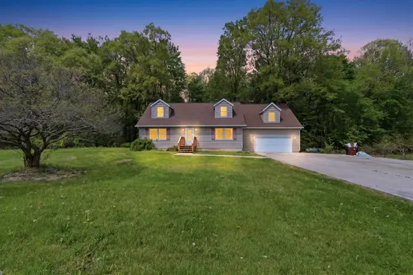 9949 Crofoot, Fowlerville, MI 48836