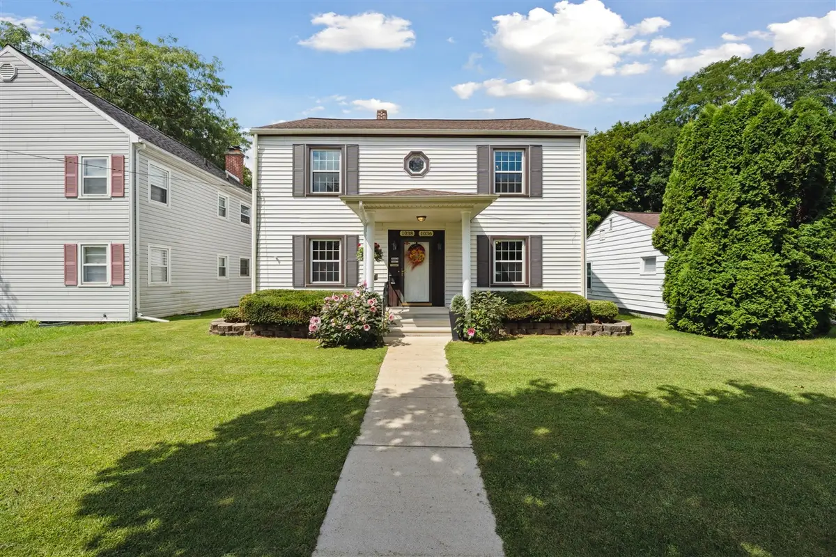 1038 S West, Jackson, MI 49203 - #1