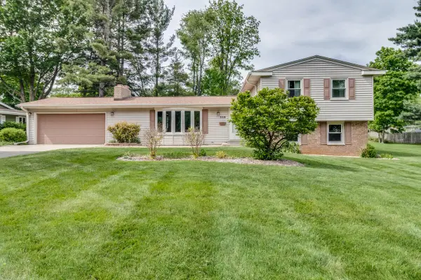 359 South Hills, Battle Creek, MI 49015