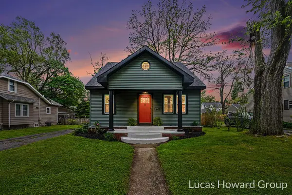 1222 Cambridge, Kalamazoo, MI 49001