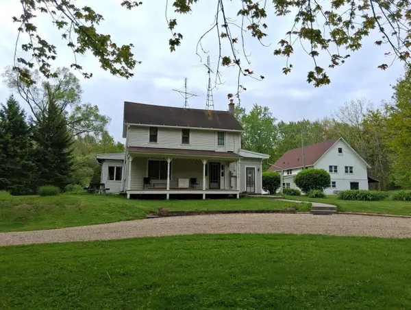 3150-3160 W Defay, Stevensville, MI 49127