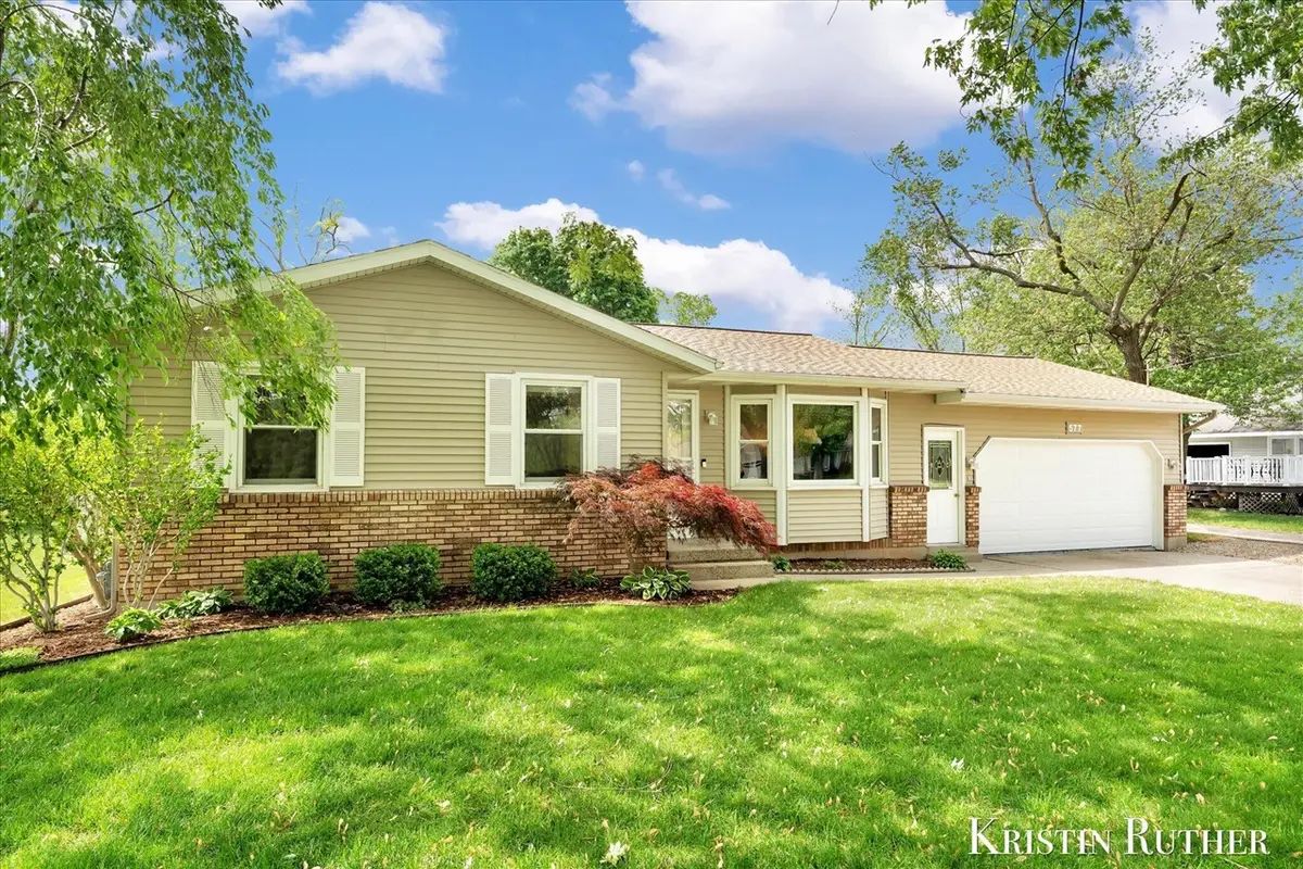 577 Port Sheldon, Grandville, MI 49418 - #1