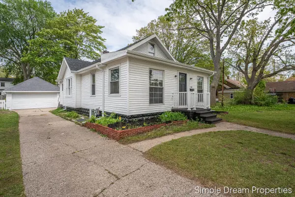 1642 Mills, Muskegon, MI 49445