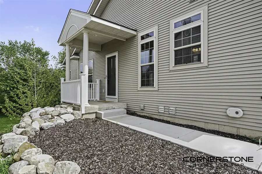 1158 Kensington, Grand Rapids, MI 49534 - #3