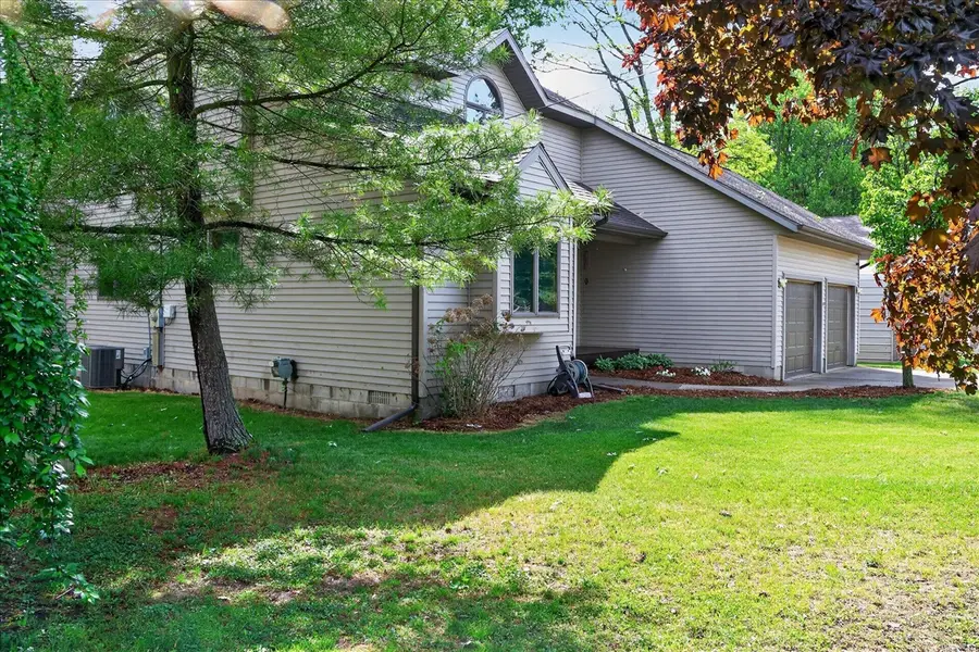 869 Beech, Lake Odessa, MI 48849 - #3