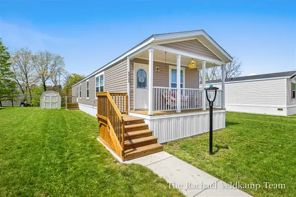 6925 Vinewood, Belmont, MI 49306