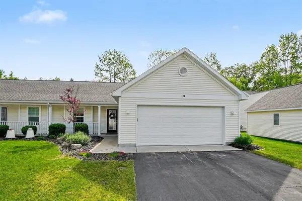 120 Depot Hill, Allegan, MI 49010