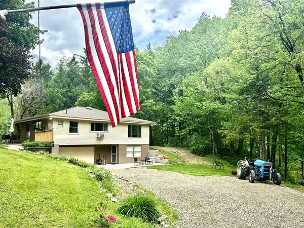 41341 Co Rd 665, Paw Paw, MI 49079