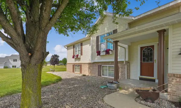 1180 Oxbow, Middleville, MI 49333