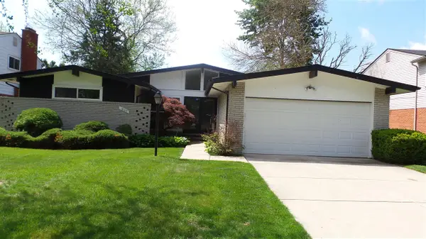 18165 Adrian, Southfield, MI 48075