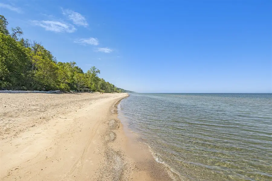 540 East, South Haven, MI 49090 - #2