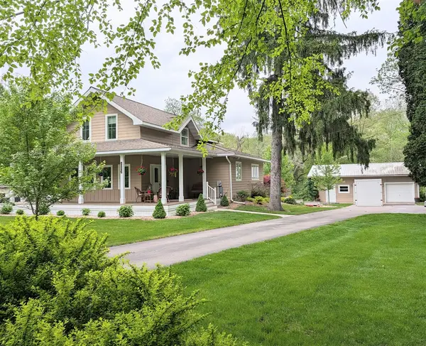 5420 Whitneyville, Alto, MI 49302