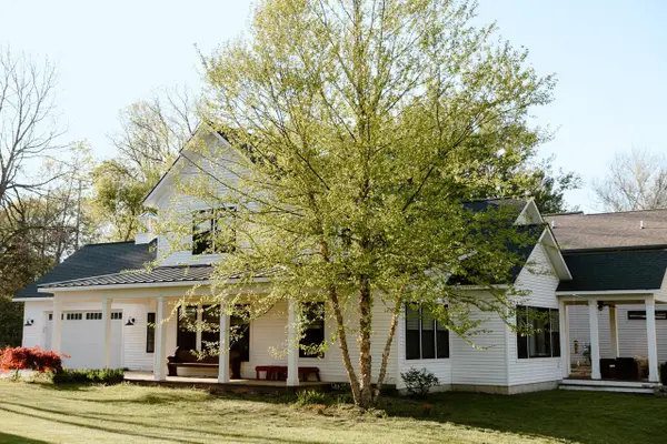 6800 Thornapple River, Alto, MI 49302