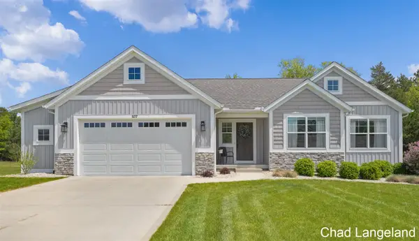 9272 Shoreway, West Olive, MI 49460