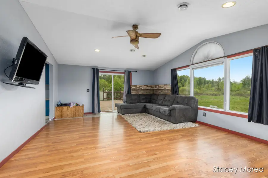 1910 Waterview, Crystal, MI 48818 - #3