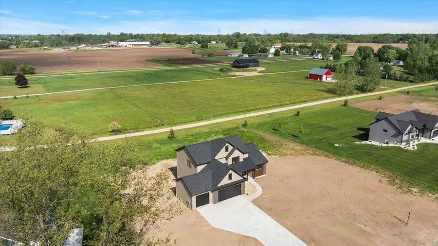 4564 Winding Creek, Zeeland, MI 49464 - #2