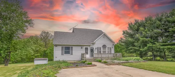 356 Jonesville, Coldwater, MI 49036