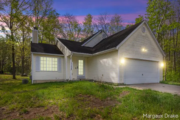 17225 Apache, Howard City, MI 49329