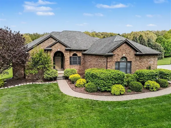 8588 Webster Hills, Dexter, MI 48130