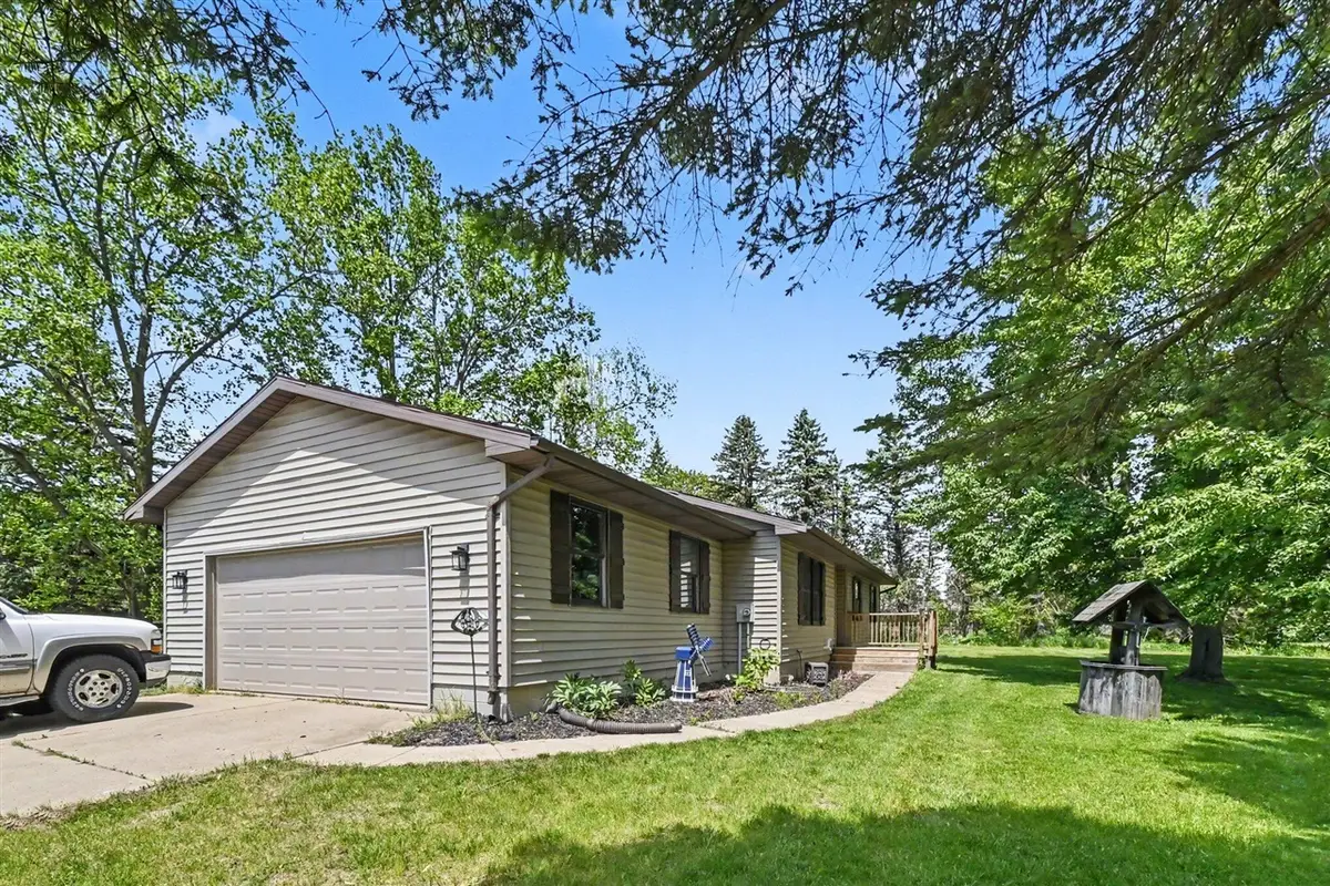 1691 N Michigan, Eaton Rapids, MI 48827 - #1