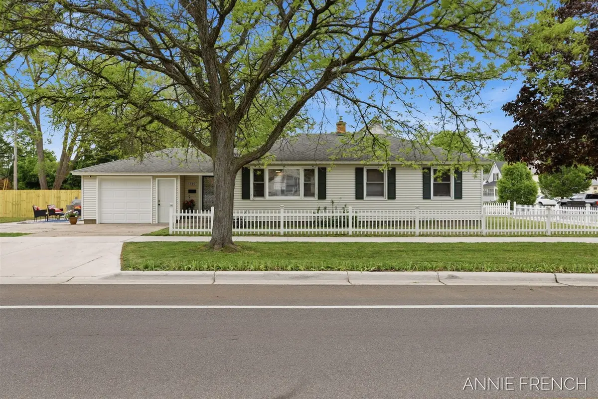 510 Van Raalte, Holland, MI 49423 - #1