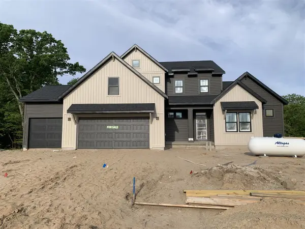 6557 Ravine Pt, Rockford, MI 49341
