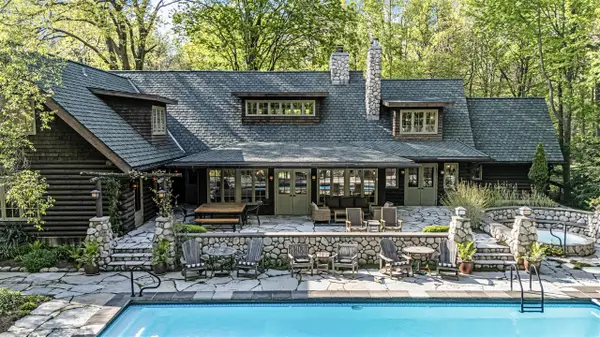 14657 Lakeshore, Lakeside, MI 49116