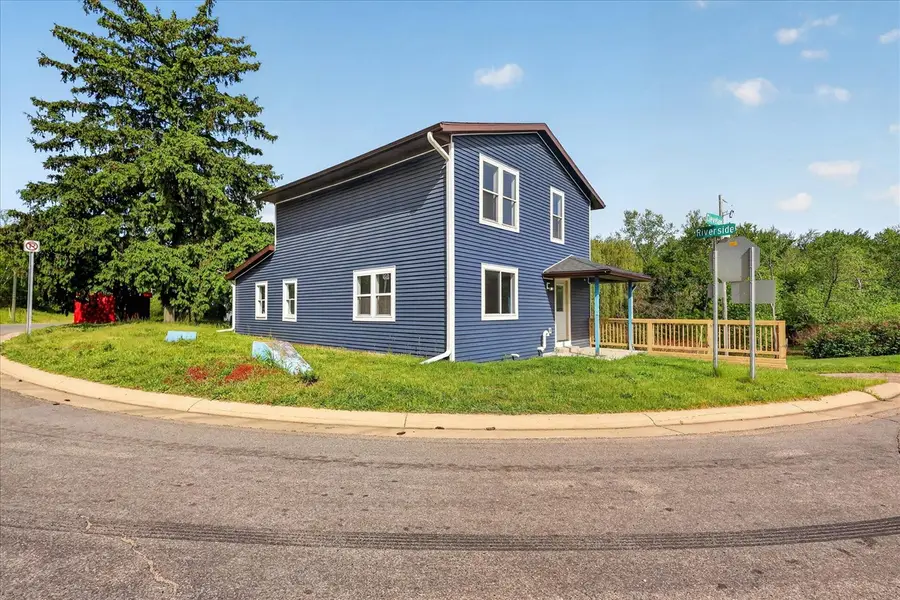 1387 E Riverside, Ionia, MI 48846 - #2