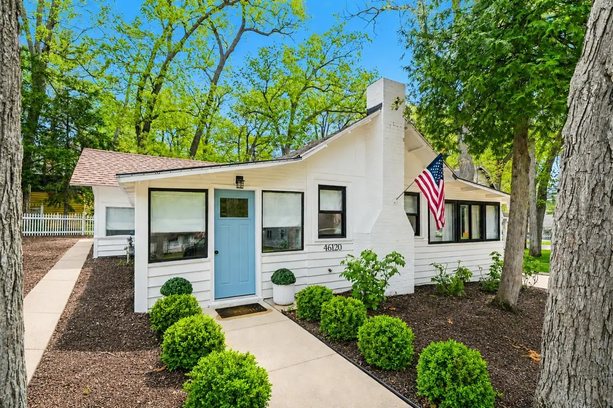 46120 Royal, New Buffalo, MI 49117 - #1