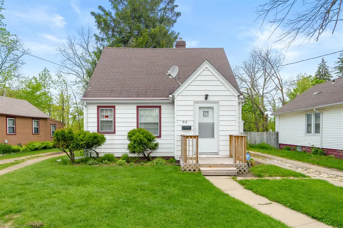 915 Sheridan, Kalamazoo, MI 49001 - #1