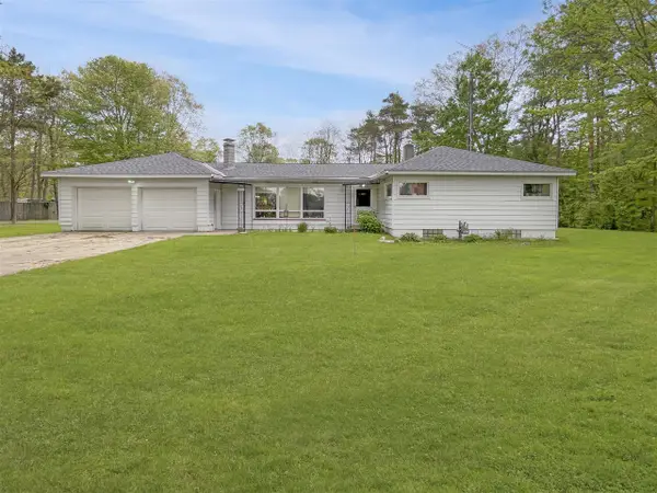 8810 Cedar Creek, Holton, MI 49425