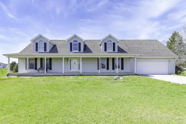 69500 Christiana Lake, Edwardsburg, MI 49112